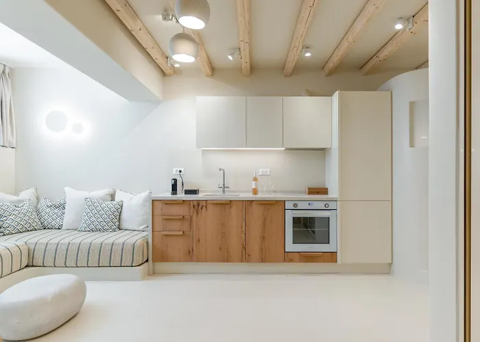 Antony Suites (Adults Only)