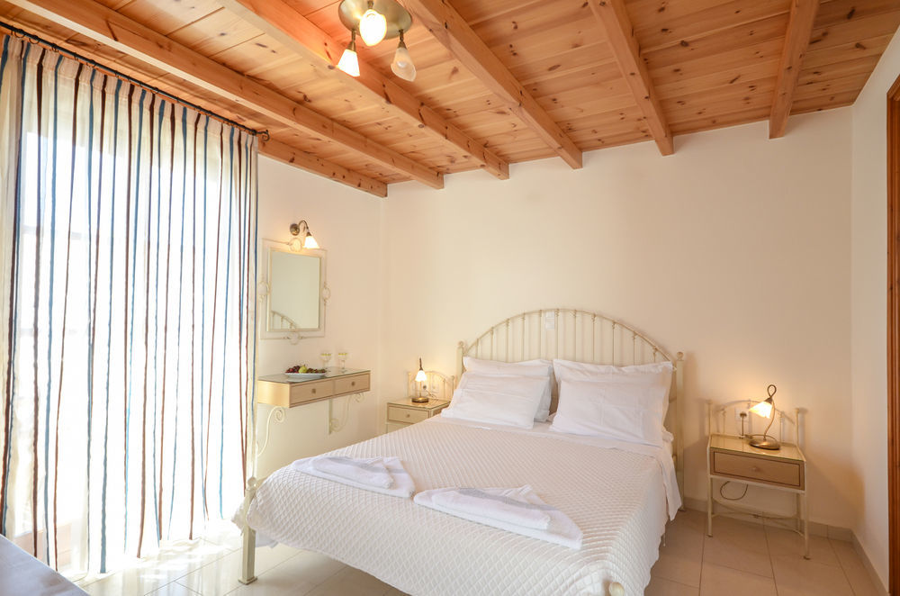 Antony (adults Only) 3* Naxos City